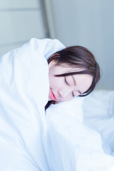 风韵犹存的意思